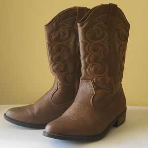 Girls boots, Cat and Jack, brown sz 6